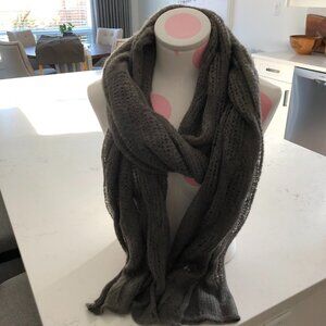 Olsen Europe Acrylic Nylon Mohair Casual Neutral Knit Scarf or Wrap Gray Sz OS